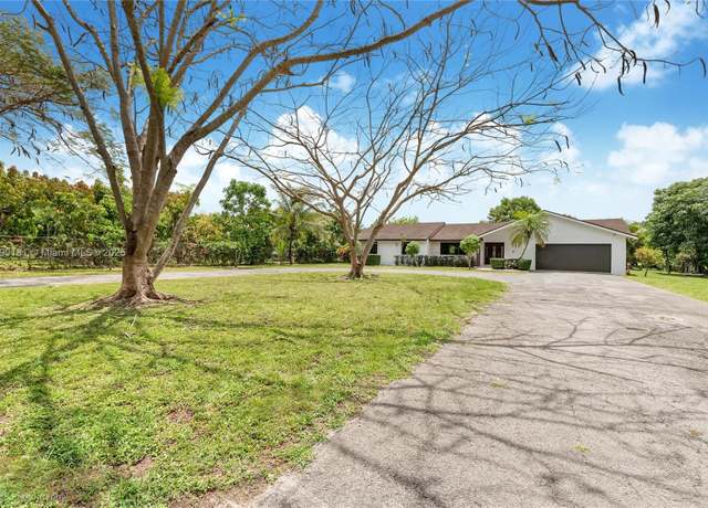 Property at 17450 SW 192nd St, Miami, FL 33187, 4 beds, 2 baths