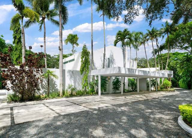Property at 10400 Old Cutler Rd, Coral Gables, FL 33156, 7 beds, 6 baths