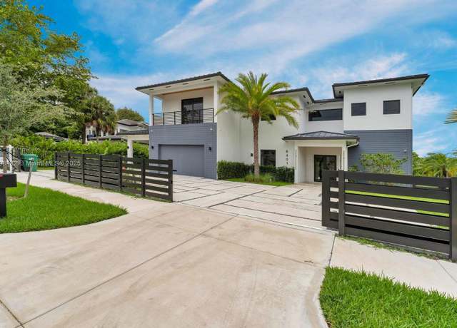 Property at 6401 SW 84th St, South Miami, FL 33143, 6 beds, 7.5 baths