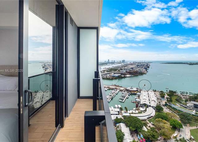 Property at 398 NE 5th St #4012, Miami, FL 33132, 1 bath