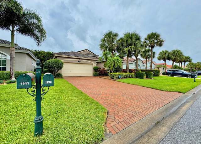 Property at 1136 SE Westminster Pl, Stuart, FL 34997, 3 beds, 2 baths