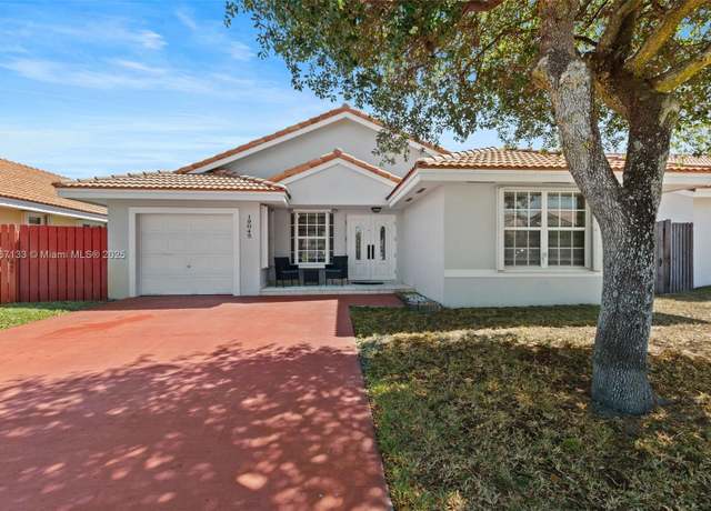 Property at 19045 NW 86th Ave, Hialeah, FL 33015, 3 beds, 2 baths
