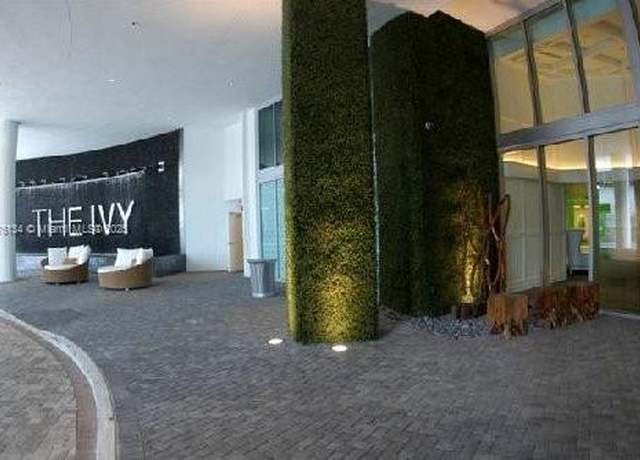 Property at 90 SW 3 St #3210, Miami, FL 33130, 2 beds, 2 baths