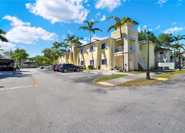 Property at 374 NE 27th Ave #202, Homestead, FL 33033, 2 beds, 2 baths