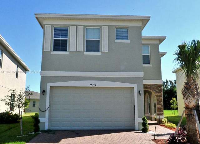 Property at 1507 NW Cataluna Cir, Port St Lucie, FL 34986, 4 beds, 2.5 baths