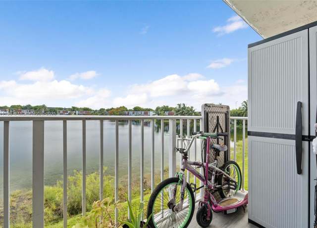Property at 310 NW 107th Ave #202, Miami, FL 33172, 2 beds, 1.5 baths