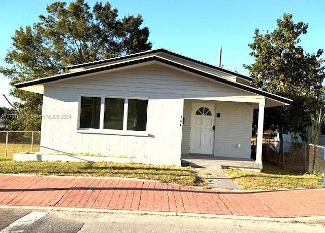 Property at 744 Lemon Ave, Sebring, FL 33870, 3 beds, 2 baths