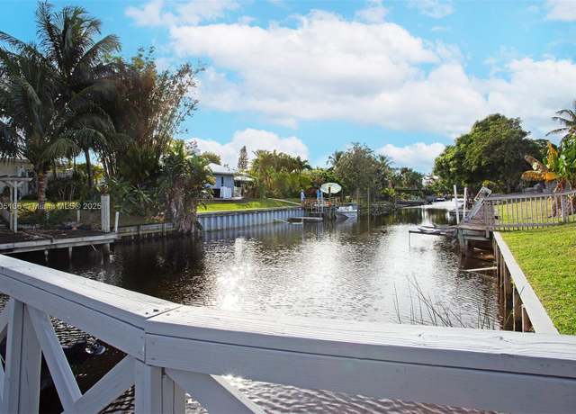 Property at 808 Mission Hill Rd, Boynton Beach, FL 33435, 3 beds, 2 baths