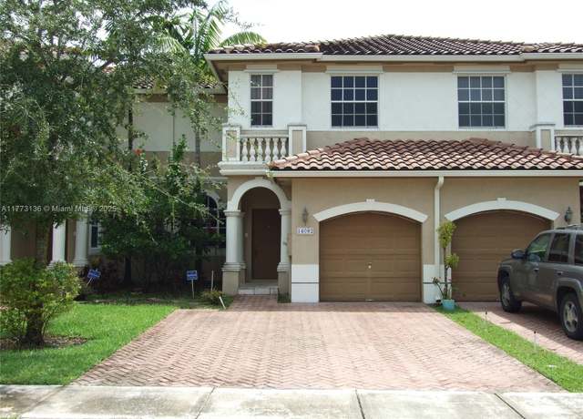 Property at 14082 SW 50th Ct, Miramar, FL 33027, 3 beds, 2.5 baths