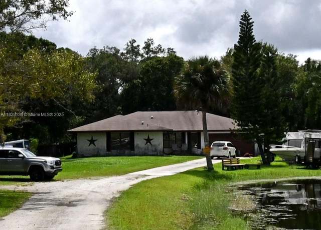 Property at 2111 Dade Rd, FL 34982