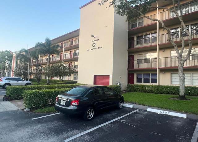Property at 1551 SW 135th Ter Unit 405G, Pembroke Pines, FL 33027, 2 beds, 1.5 baths