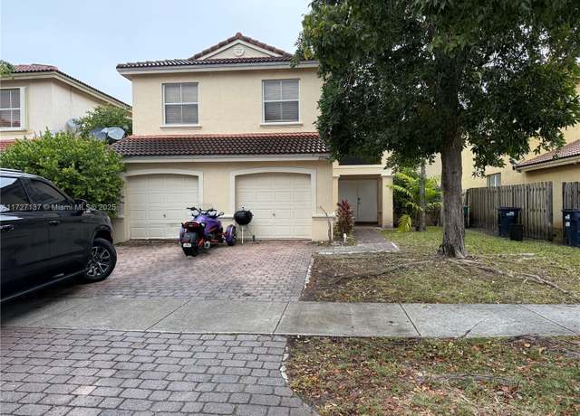 Property at 23741 SW 108th Ave, Homestead, FL 33032, 4 beds, 2.5 baths