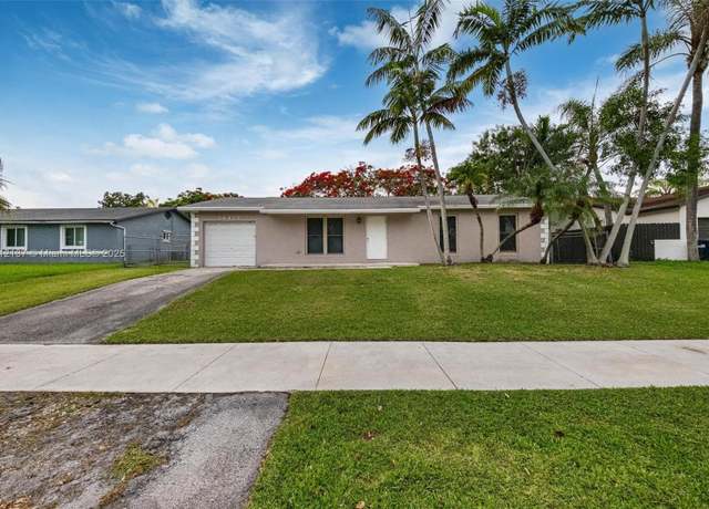 Property at 26422 SW 122nd Ct, Homestead, FL 33032, 3 beds, 2 baths