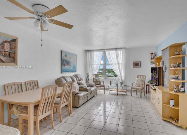 Property at 2899 Collins Ave #946, Miami Beach, FL 33140, 1 bed, 1 bath