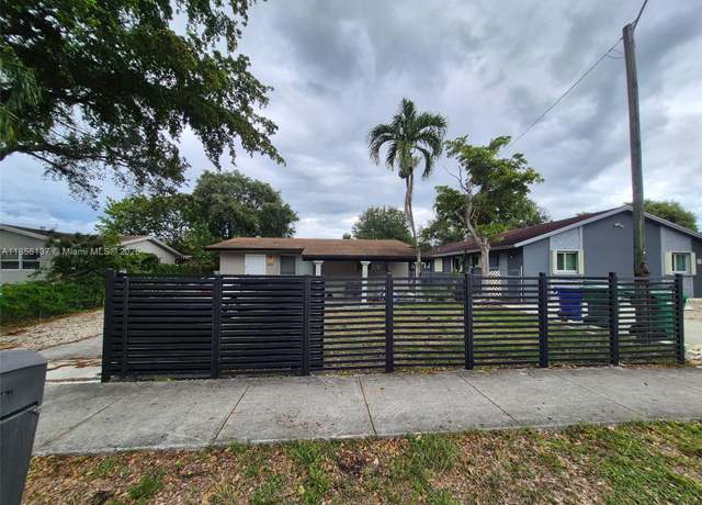 Property at 2831 NW 14th Ct, Fort Lauderdale, FL 33311, 3 beds, 2.5 baths
