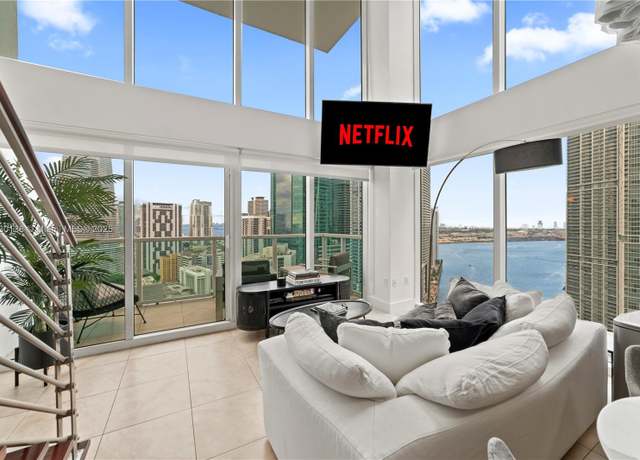 Property at 41 SE 5th St #1901, Miami, FL 33131, 2 beds, 2 baths