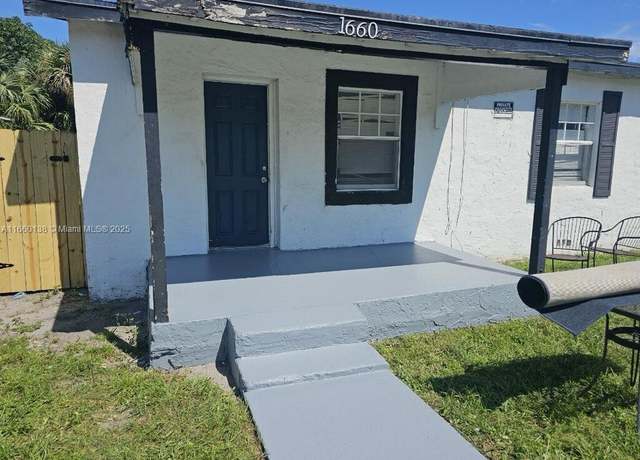 Property at 1660 W 26th St, Riviera Beach, FL 33404, 2 beds, 1 bath