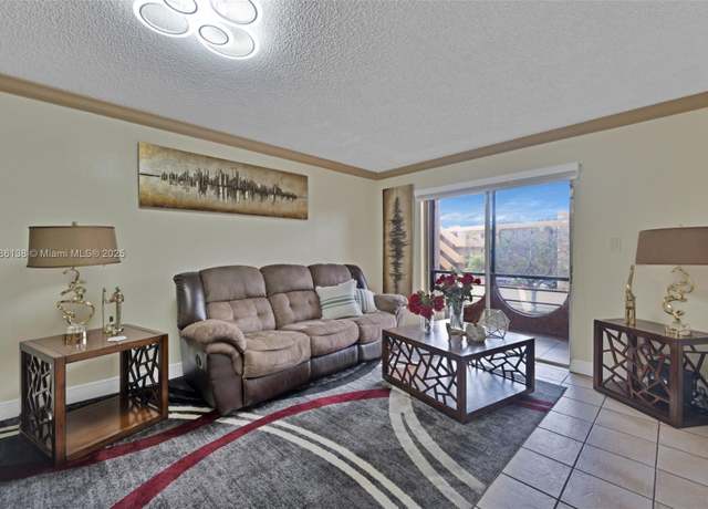 Property at 4670 W 13th Ln #207, Hialeah, FL 33012, 3 beds, 2 baths