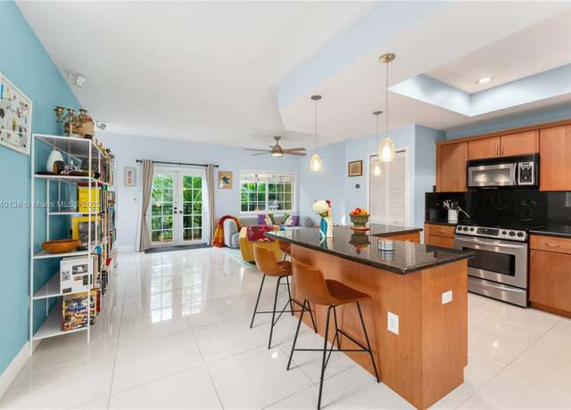 Property at 2919 Coconut Ave #1, Miami, FL 33133, 2 beds, 2.5 baths