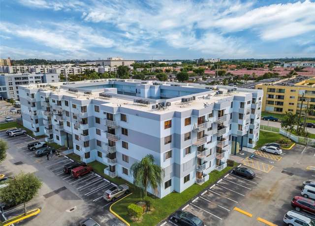 Property at 8251 NW 8th St #114, Miami, FL 33126, 2 beds, 2 baths