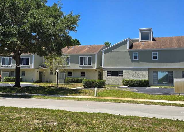 Property at 8005 Lagos De Campo Blvd Unit L-4, Tamarac, FL 33321, 2 beds, 1.5 baths