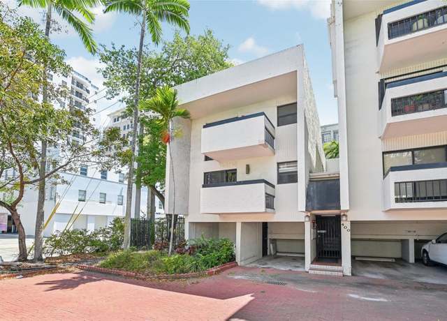 Property at 400 Valencia Ave #2, Coral Gables, FL 33134, 2 beds, 2.5 baths