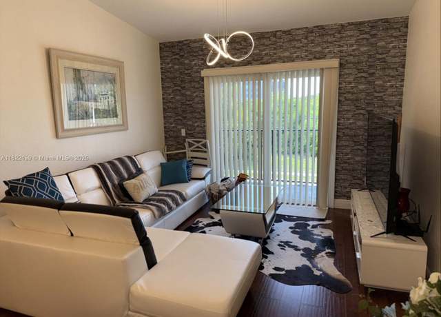 Property at 15400 SW 284th St #1308, Homestead, FL 33033, 3 beds, 2 baths