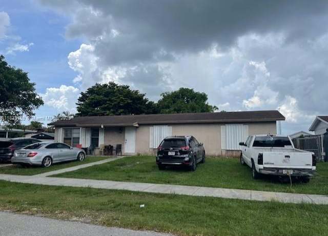 Property at 15814 SW 305th Ter, Homestead, FL 33033, 4 beds, 2 baths
