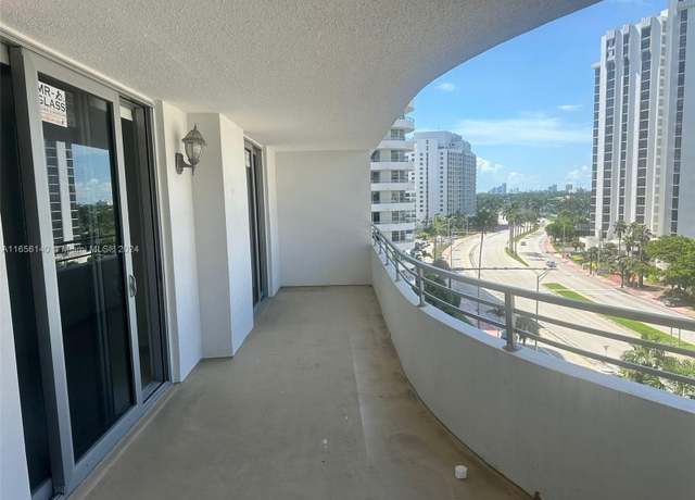 Property at 5555 Collins Ave Unit 8Z, Miami Beach, FL 33140, 2 beds, 2 baths