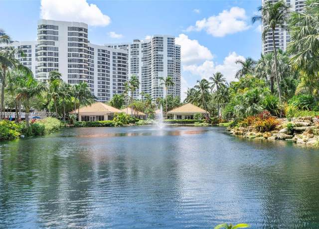 Property at 19195 NE 36th Ct #2302, Aventura, FL 33180, 2 beds, 2.5 baths
