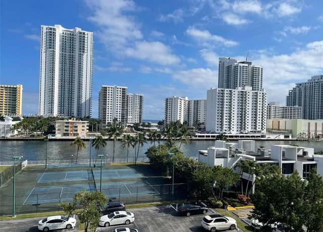 Property at 1000 Parkview Dr #226, Hallandale Beach, FL 33009, 1 bed, 1.5 baths