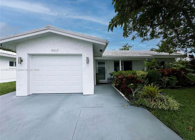 Property at 8313 NW 59th Pl, Tamarac, FL 33321, 2 beds, 2 baths