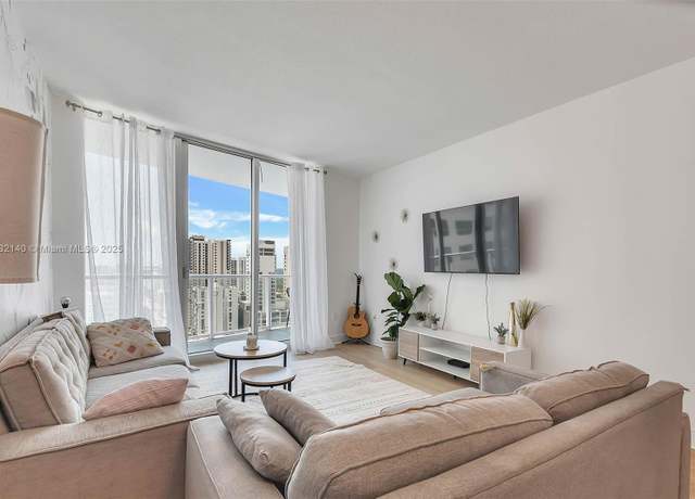 Property at 185 SW 7th St #2204, Miami, FL 33130, 1 bed, 1 bath