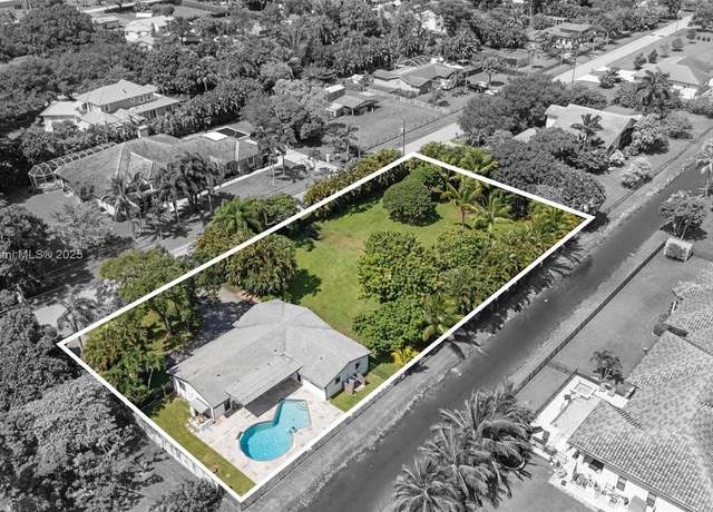 Property at 11811 NW 5th Ct, Plantation, FL 33325, 4 beds, 3 baths