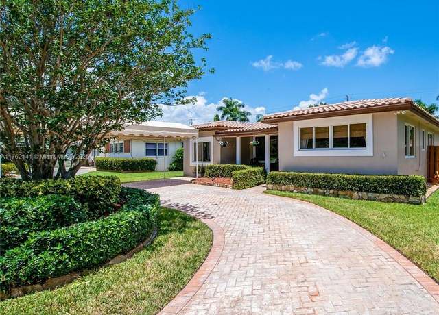 Property at 939 Washington St, Hollywood, FL 33019, 3 beds, 2 baths