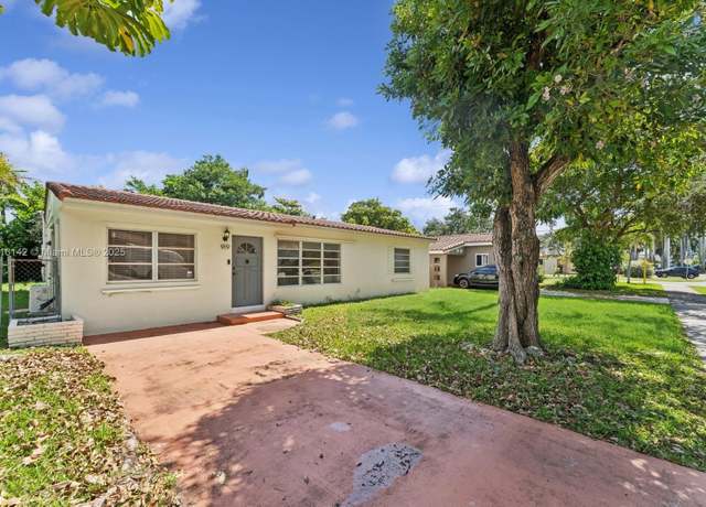 Property at 919 NE 4th St, Hallandale Beach, FL 33009, 3 beds, 2 baths