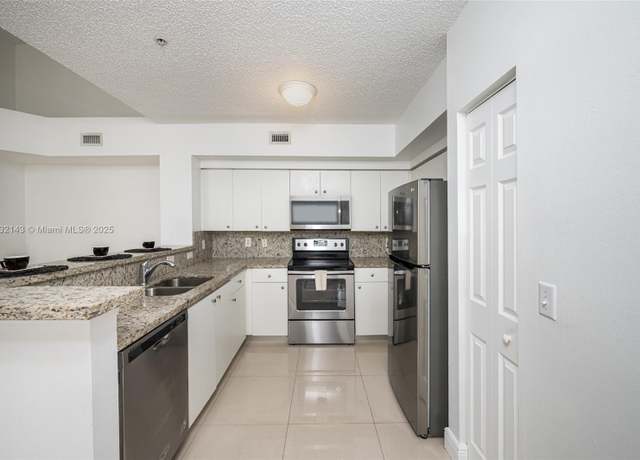 Property at 2280 E Preserve Way #303, Miramar, FL 33025, 2 beds, 2 baths