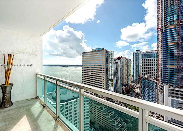 Property at 950 Brickell Bay Dr #2909, Miami, FL 33131, 1 bed, 1 bath