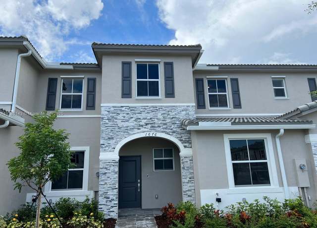Property at 1676 SE 26th Ter, Homestead, FL 33035, 3 beds, 2.5 baths