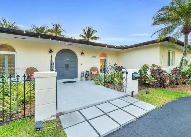 Property at 12600 SW 70th Ave, Pinecrest, FL 33156, 4 beds, 2 baths