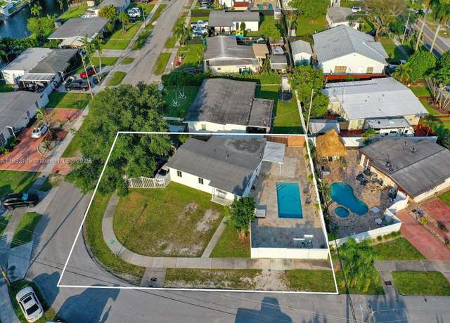 Property at 4721 SW 108th Ave, Miami, FL 33165, 3 beds, 2 baths