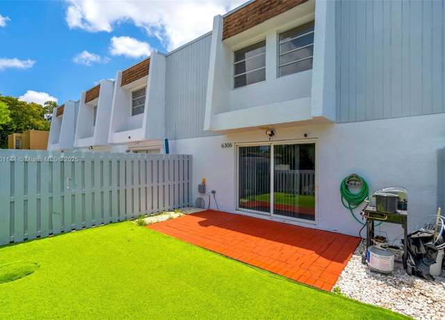 Property at 6306 Moseley St #1, Hollywood, FL 33024, 3 beds, 2.5 baths