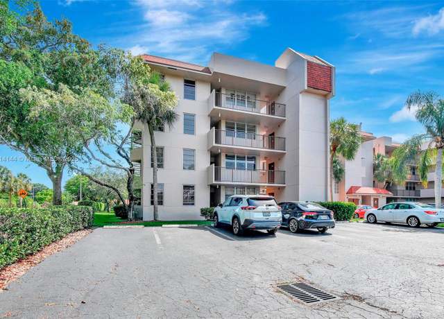 Property at 9510 Seagrape Dr #101, Davie, FL 33324, 3 beds, 2 baths