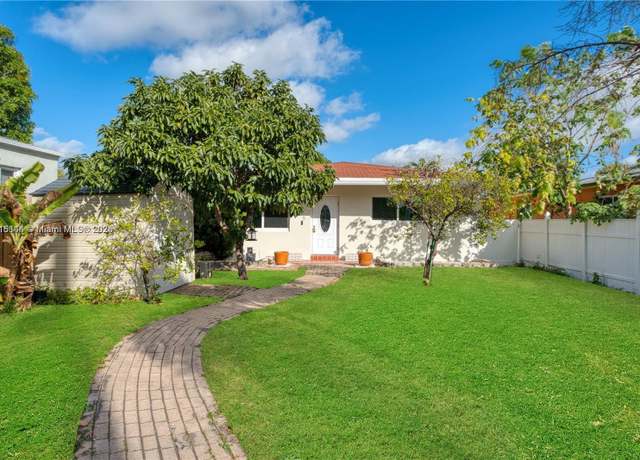 Property at 735 NE 38th St, Oakland Park, FL 33334, 3 beds, 2 baths