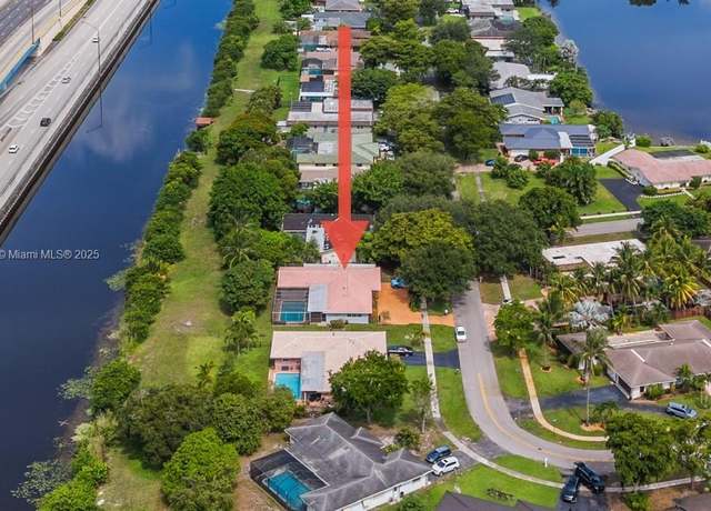 Property at 6520 SW 20th St, Plantation, FL 33317, 4 beds, 2 baths