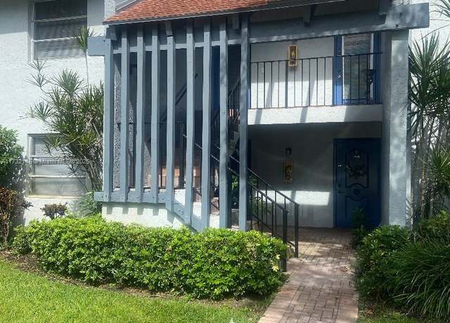 Property at 6525 S Oriole Blvd Building 2010 #201, Delray Beach, FL 33446, 2 beds, 2 baths