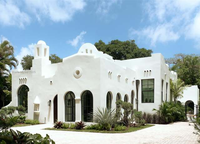Property at 549 NE 59th St, Miami, FL 33137, 6 beds, 5.5 baths