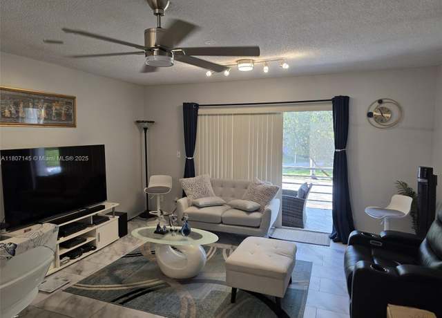 Property at 1425 Atlantic Shores Blvd #204, Hallandale Beach, FL 33009, 1 bed, 1.5 baths