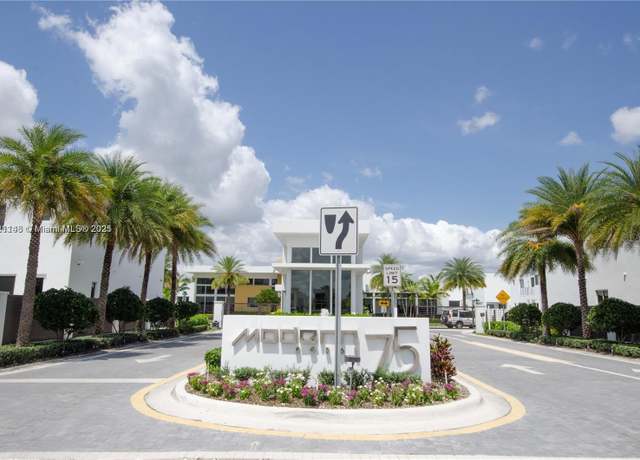 Property at 10230 NW 75th Ter, Doral, FL 33178, 5 beds, 6.5 baths