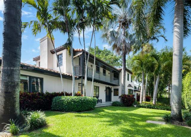 Property at 100 E Dilido Dr, Miami Beach, FL 33139, 4 beds, 4.5 baths